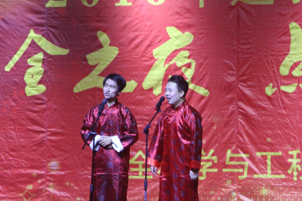 满腹经纶