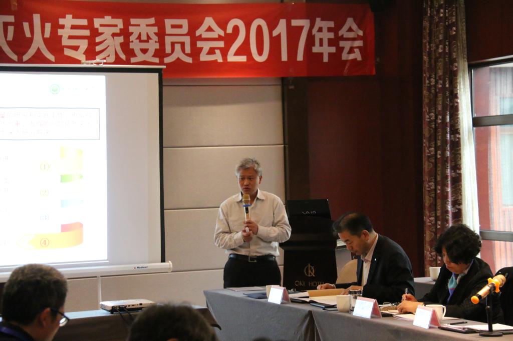 邓军副经理做专题报告